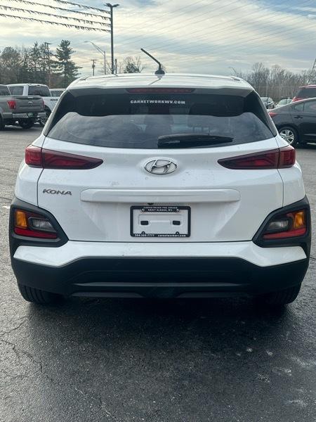 Hyundai Kona SE 2021
