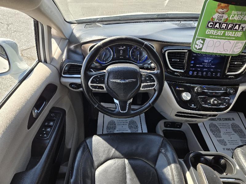 Chrysler Pacifica Touring-L 2017