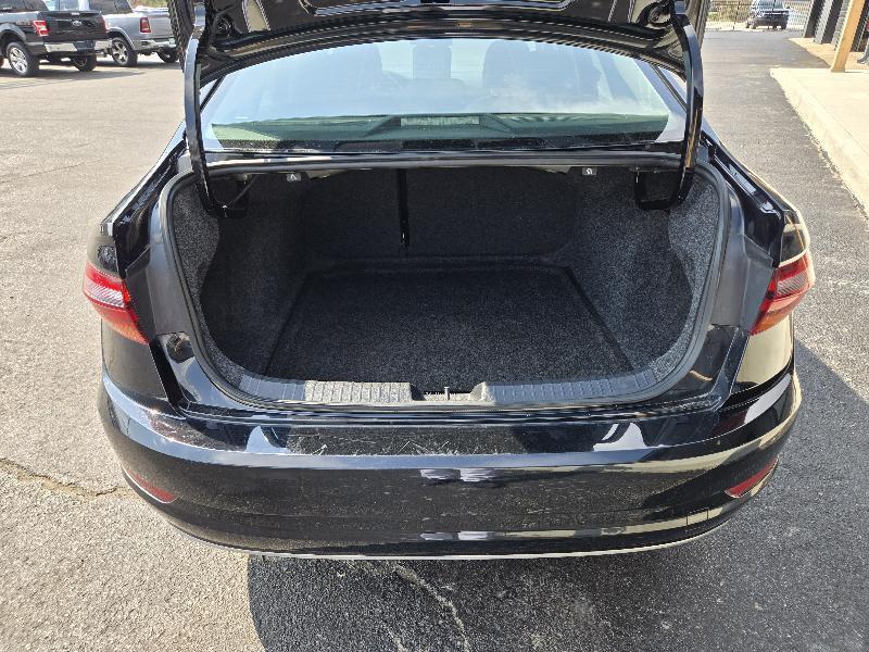 Volkswagen Jetta 1.4T S 8A 2019