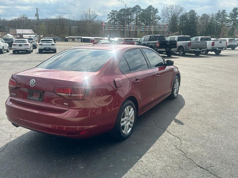 Volkswagen Jetta 1.4T S 6A 2018