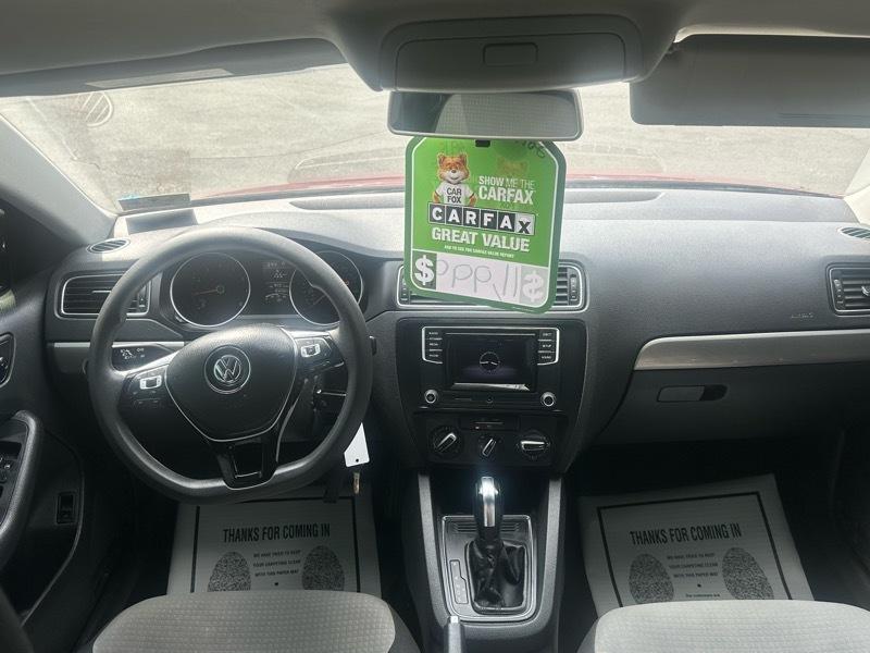 Volkswagen Jetta 1.4T S 6A 2018