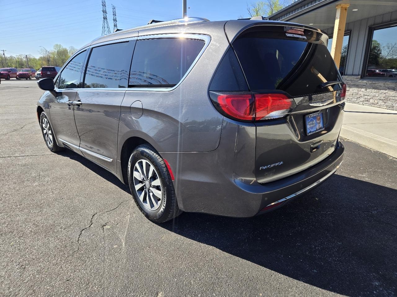 Chrysler Pacifica Touring-L Plus 2020