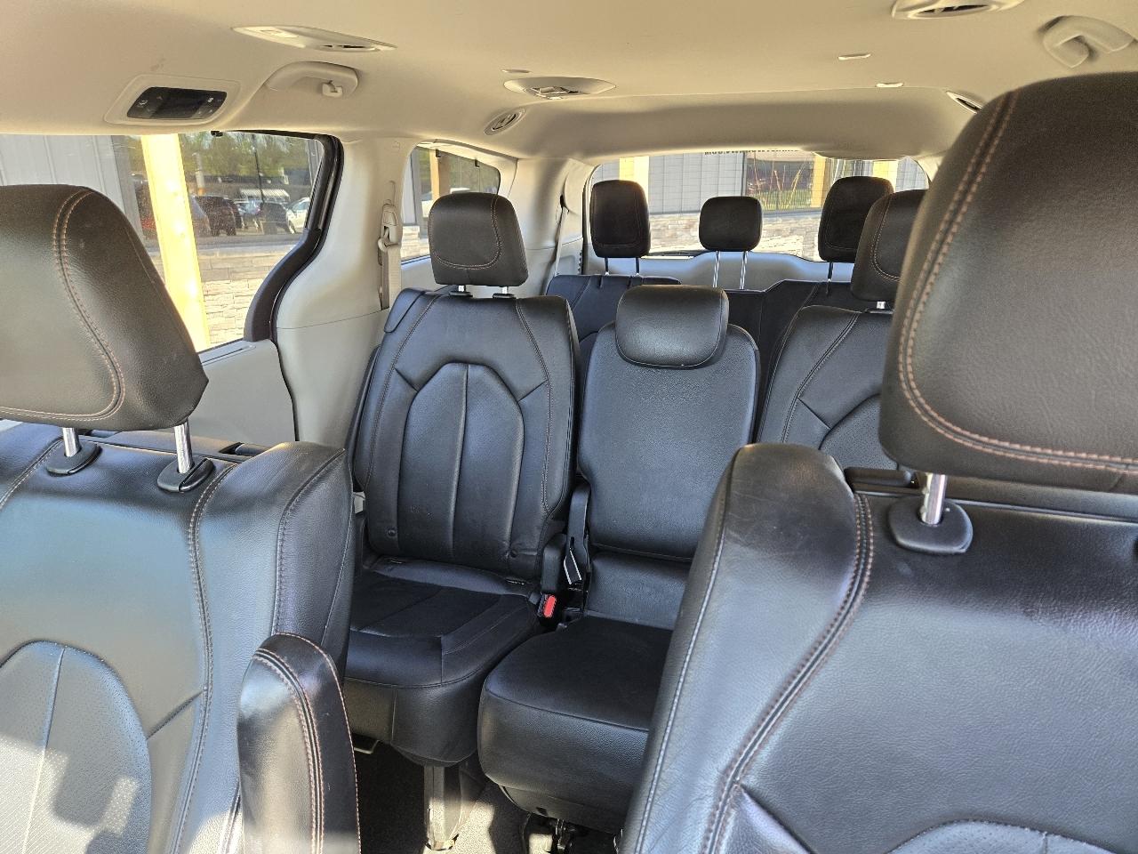 Chrysler Pacifica Touring-L Plus 2020