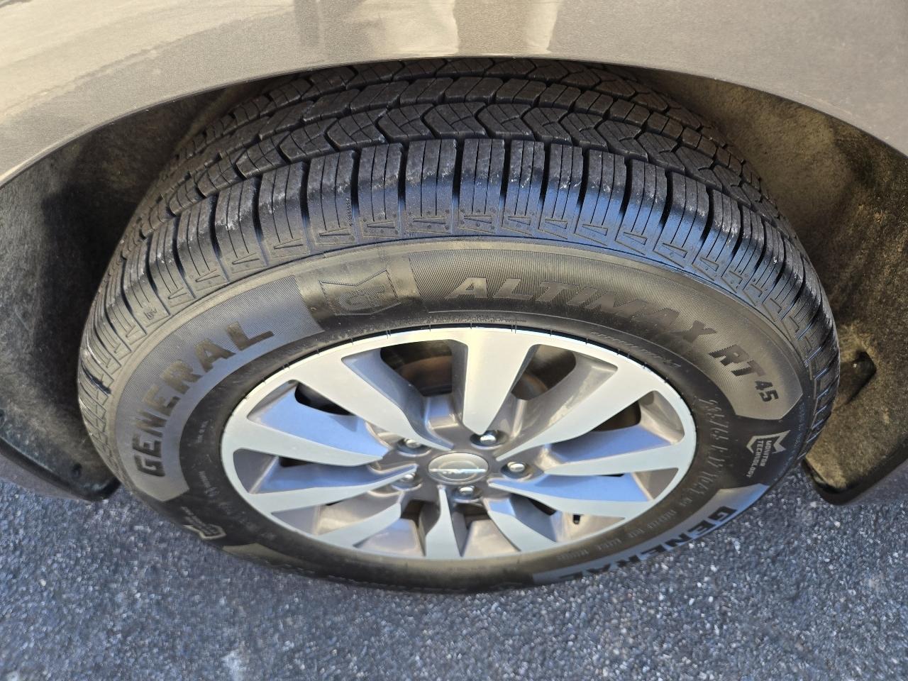 Chrysler Pacifica Touring-L Plus 2020