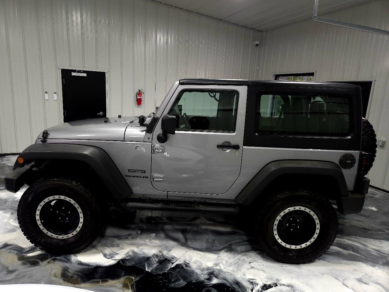 Jeep Wrangler Sport 4WD 2013