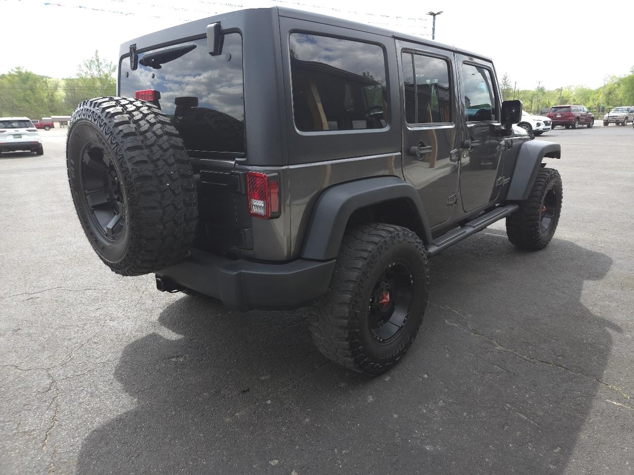 Jeep Wrangler Unlimited Sport 4WD 2017