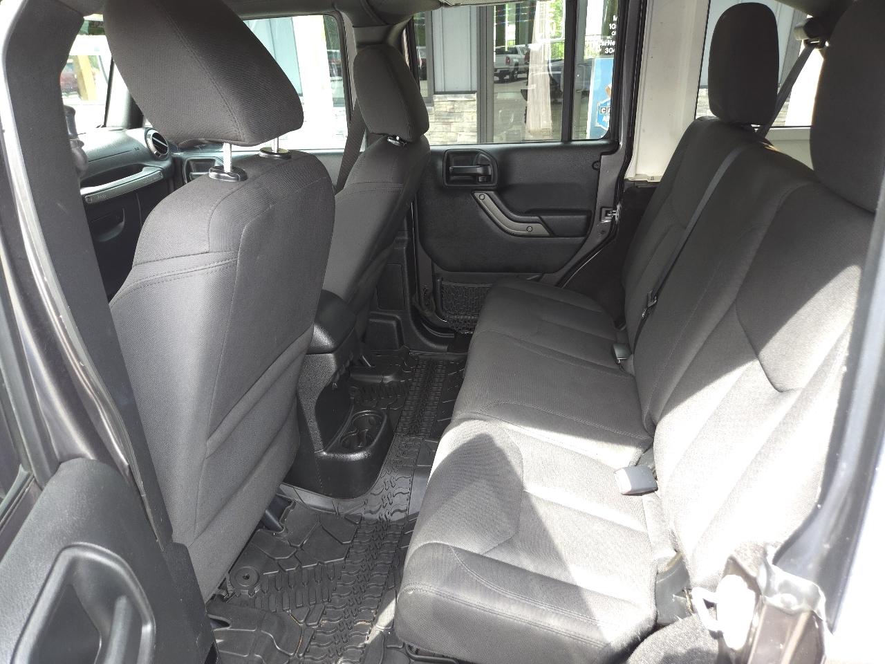 Jeep Wrangler Unlimited Sport 4WD 2017