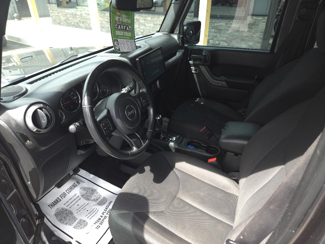 Jeep Wrangler Unlimited Sport 4WD 2017