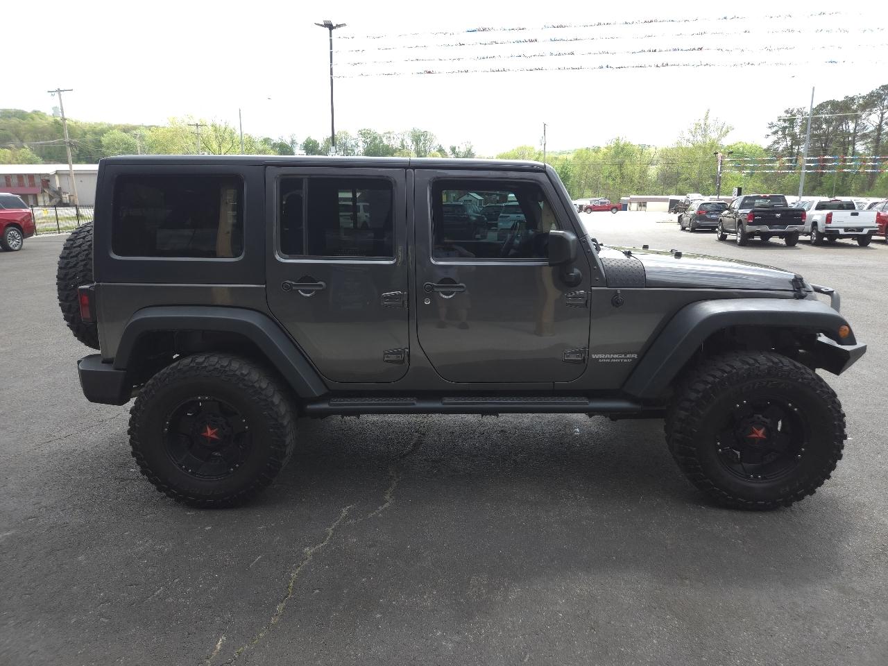 Jeep Wrangler Unlimited Sport 4WD 2017