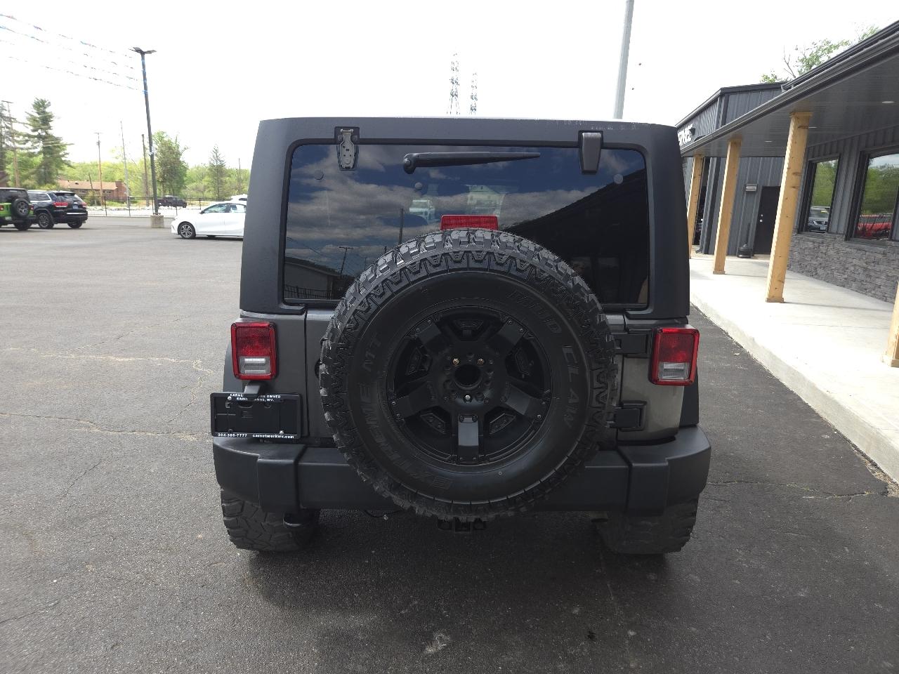 Jeep Wrangler Unlimited Sport 4WD 2017