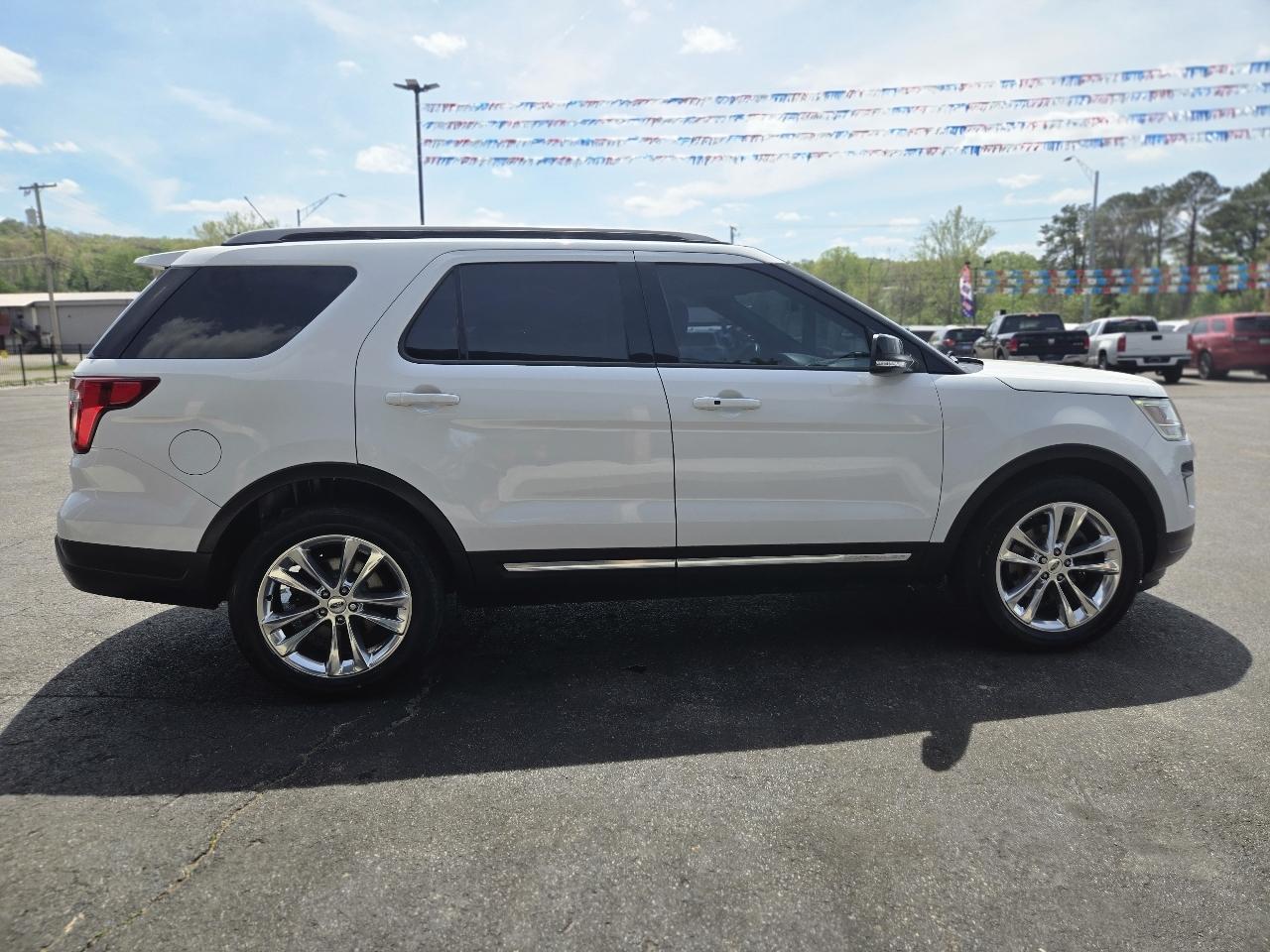 Ford Explorer XLT 4WD 2018