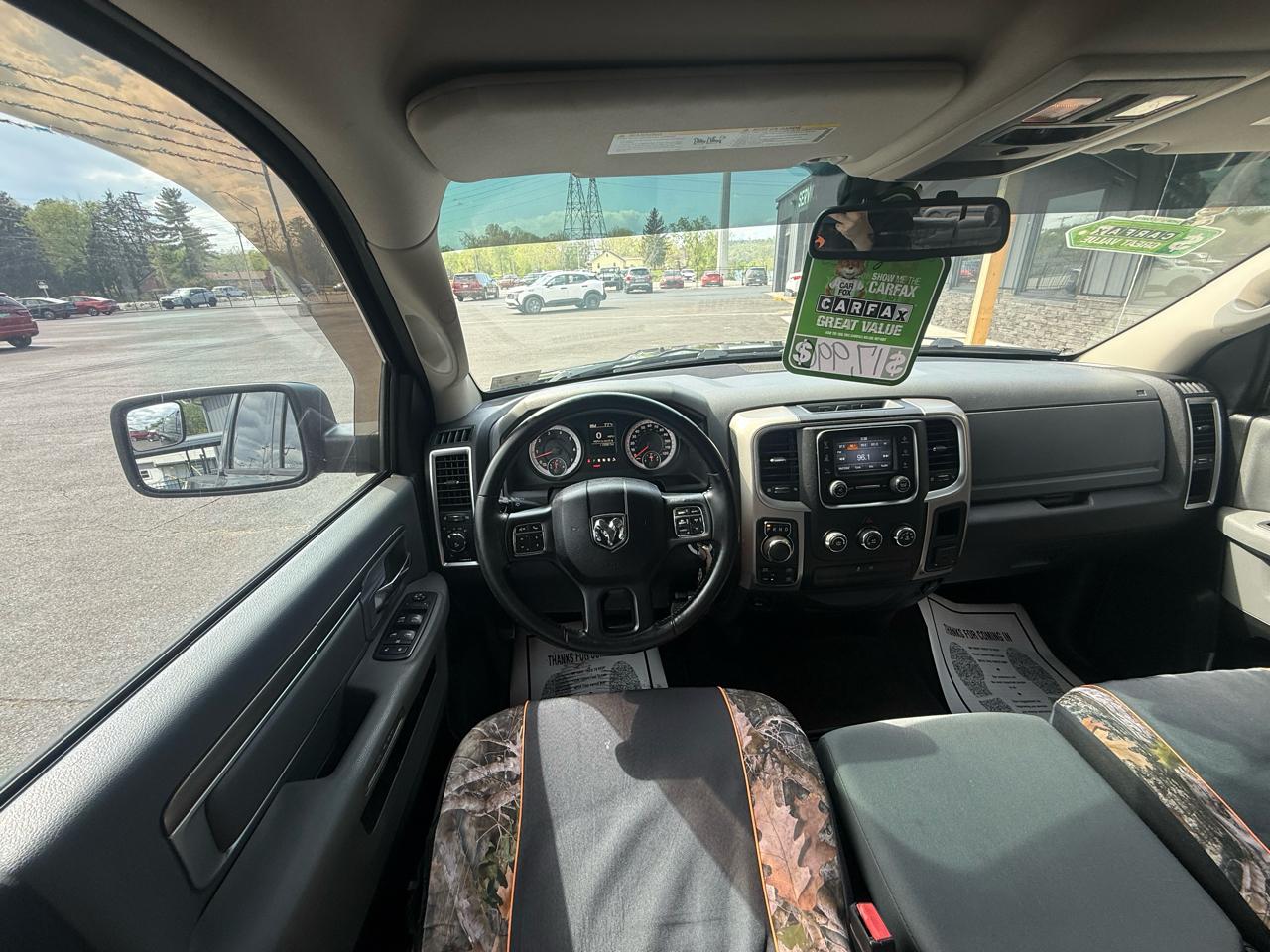 RAM 1500 SLT Crew Cab SWB 4WD 2014