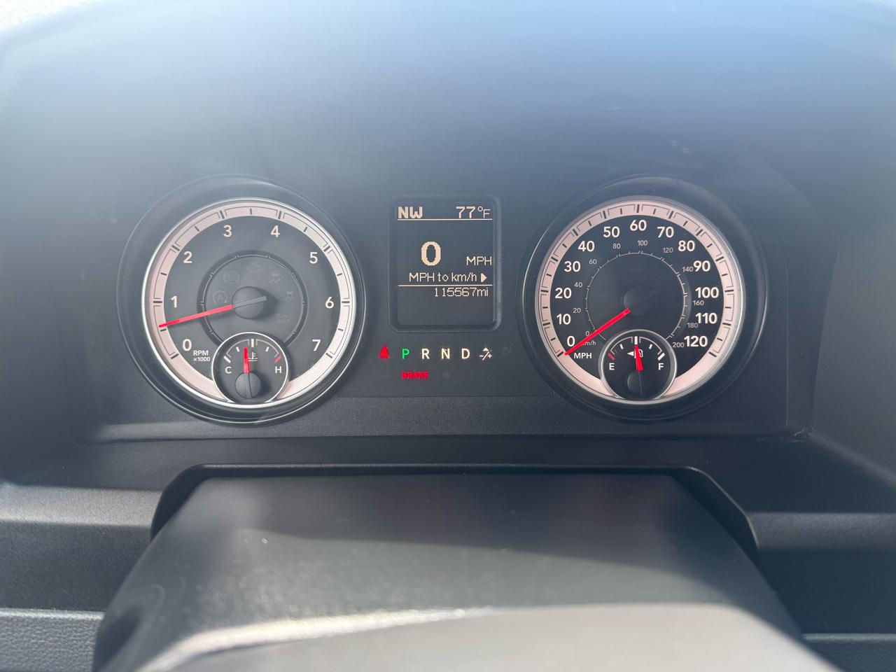 RAM 1500 SLT Crew Cab SWB 4WD 2014