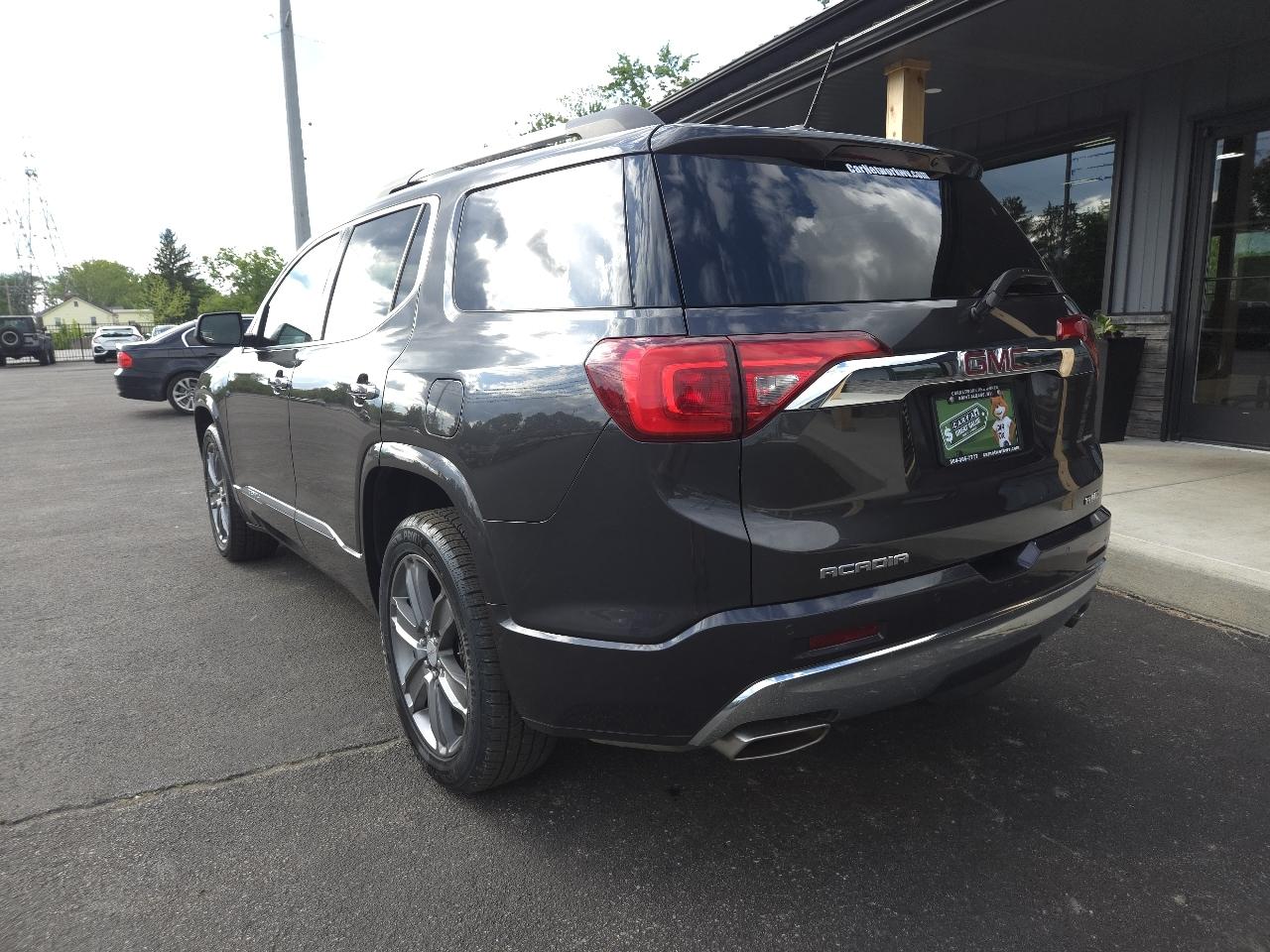 GMC Acadia Denali AWD 2017