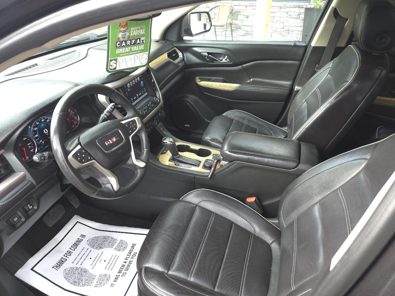 GMC Acadia Denali AWD 2017