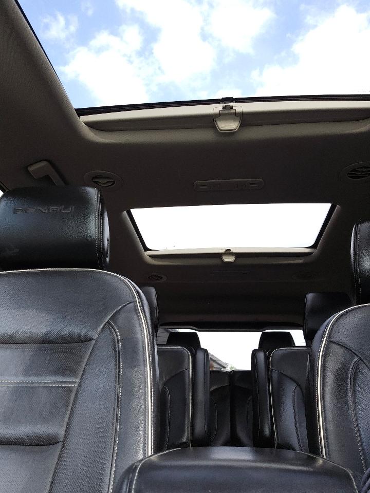GMC Acadia Denali AWD 2017