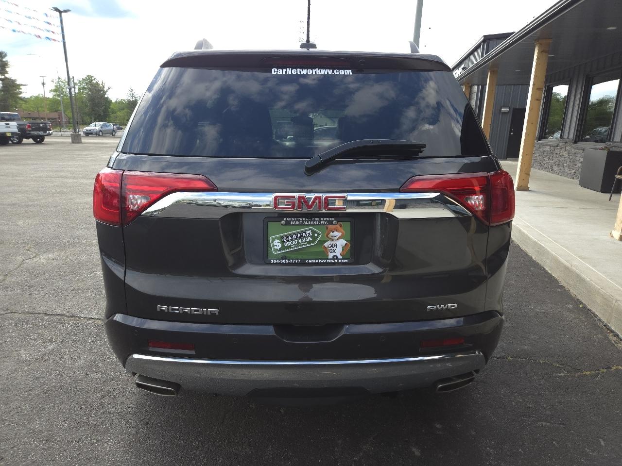 GMC Acadia Denali AWD 2017