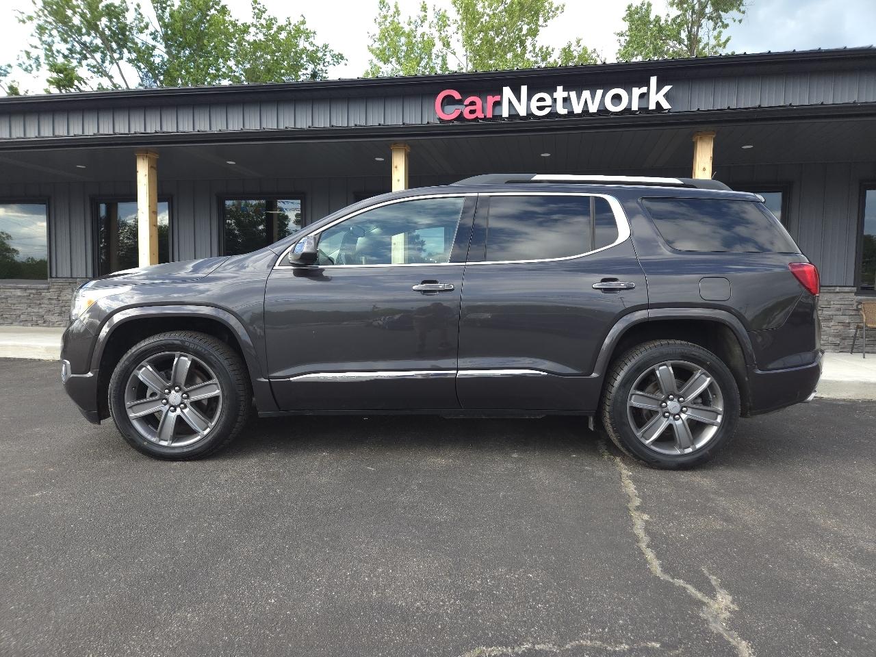 GMC Acadia Denali AWD 2017