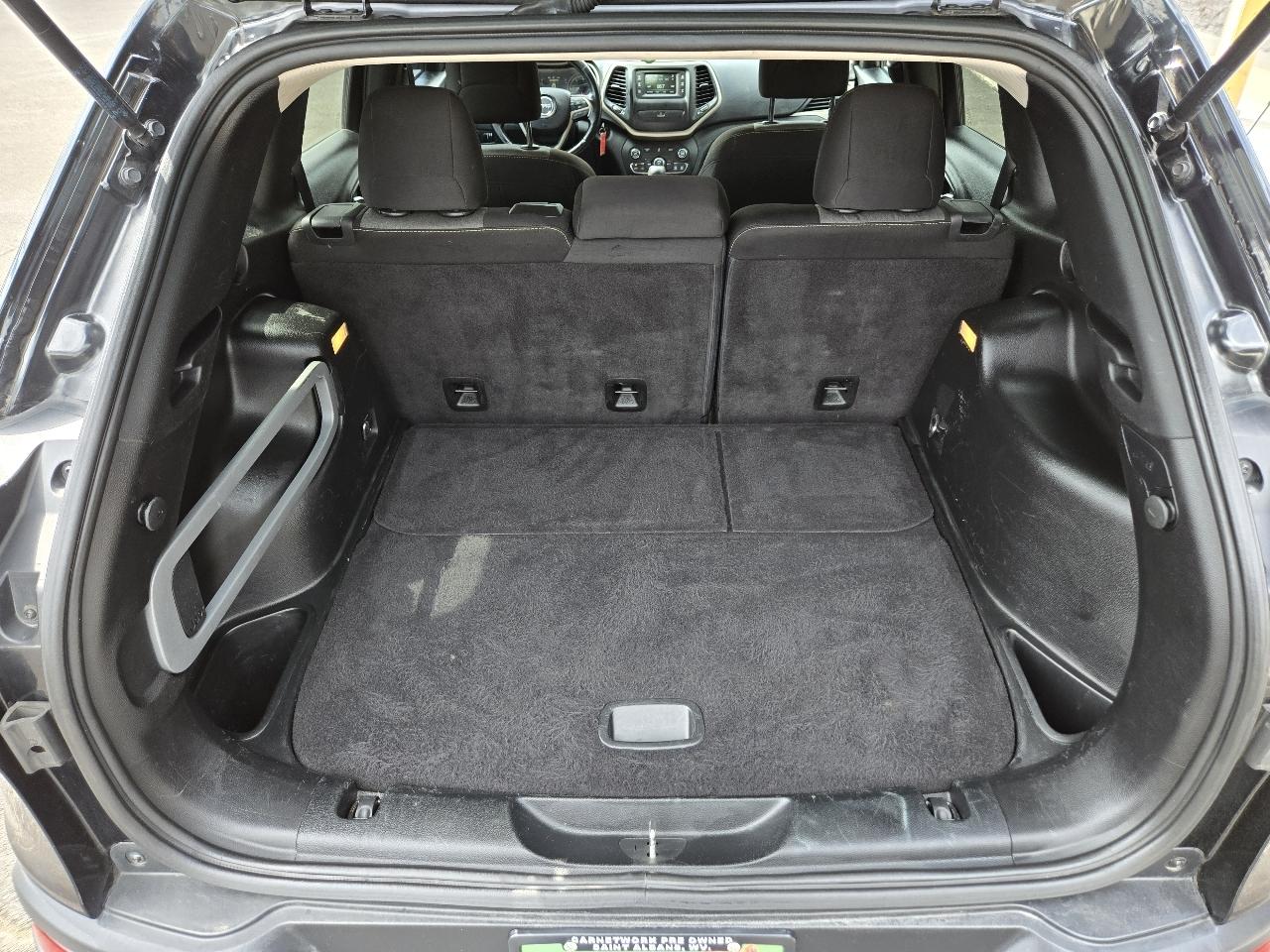 Jeep Cherokee Sport 4WD 2016