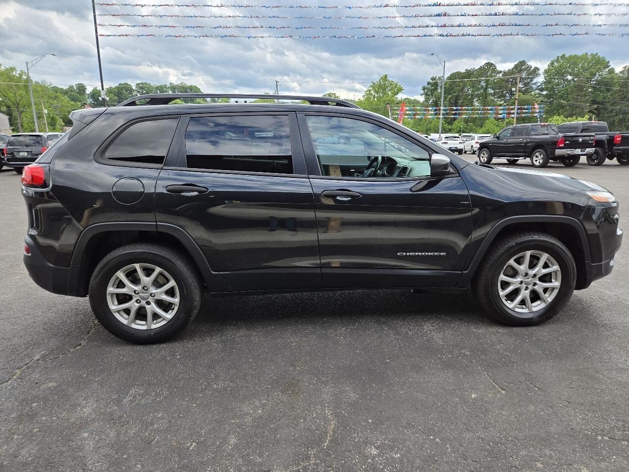 Jeep Cherokee Sport 4WD 2016