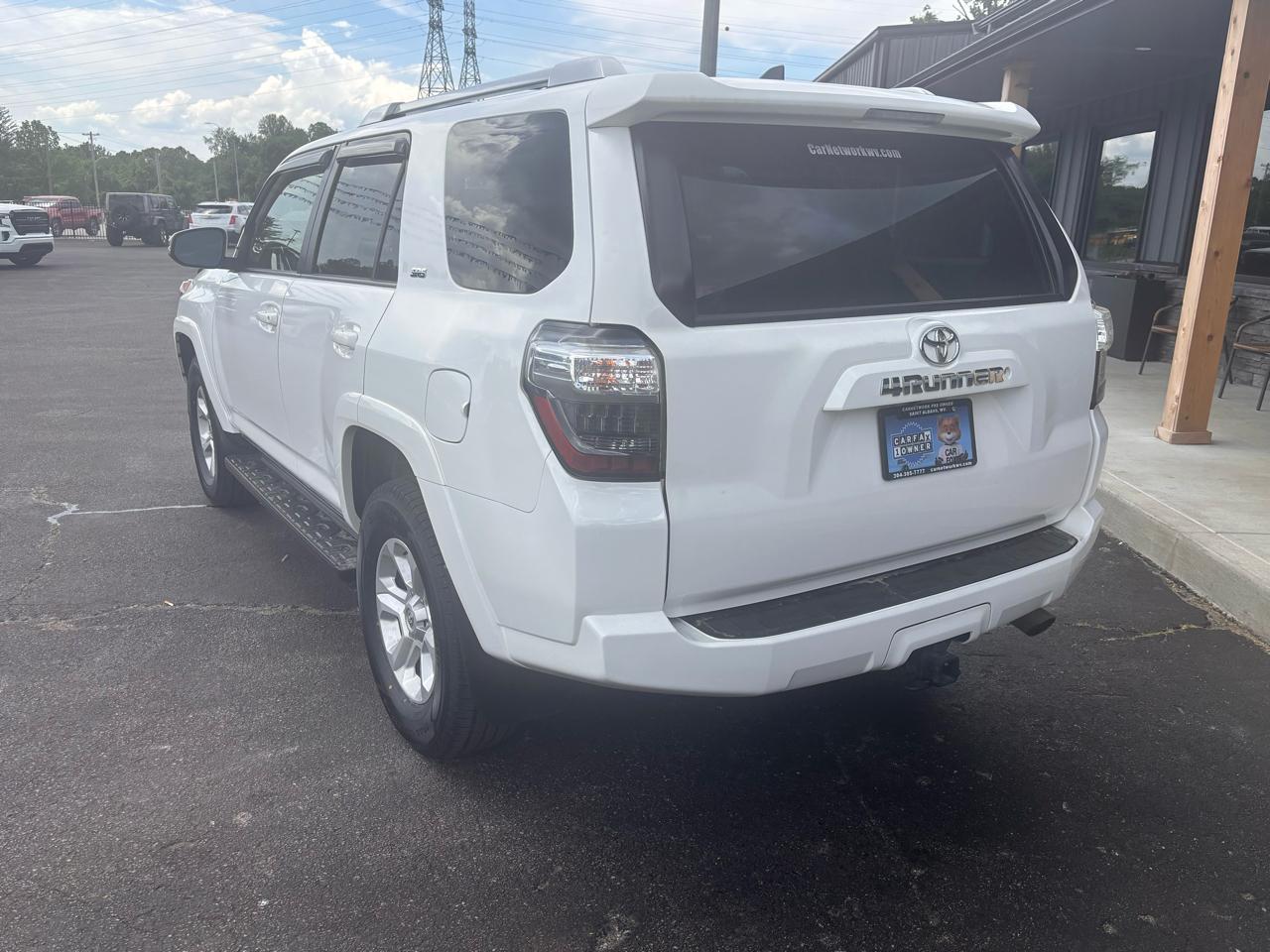 Toyota 4Runner SR5 4WD 2016