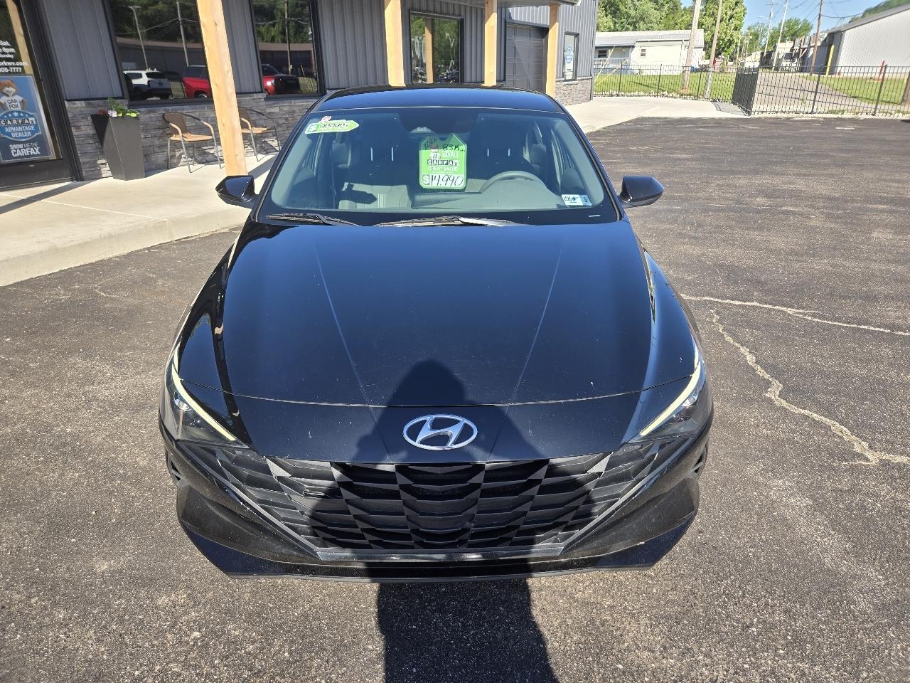 Hyundai Elantra SEL 2022