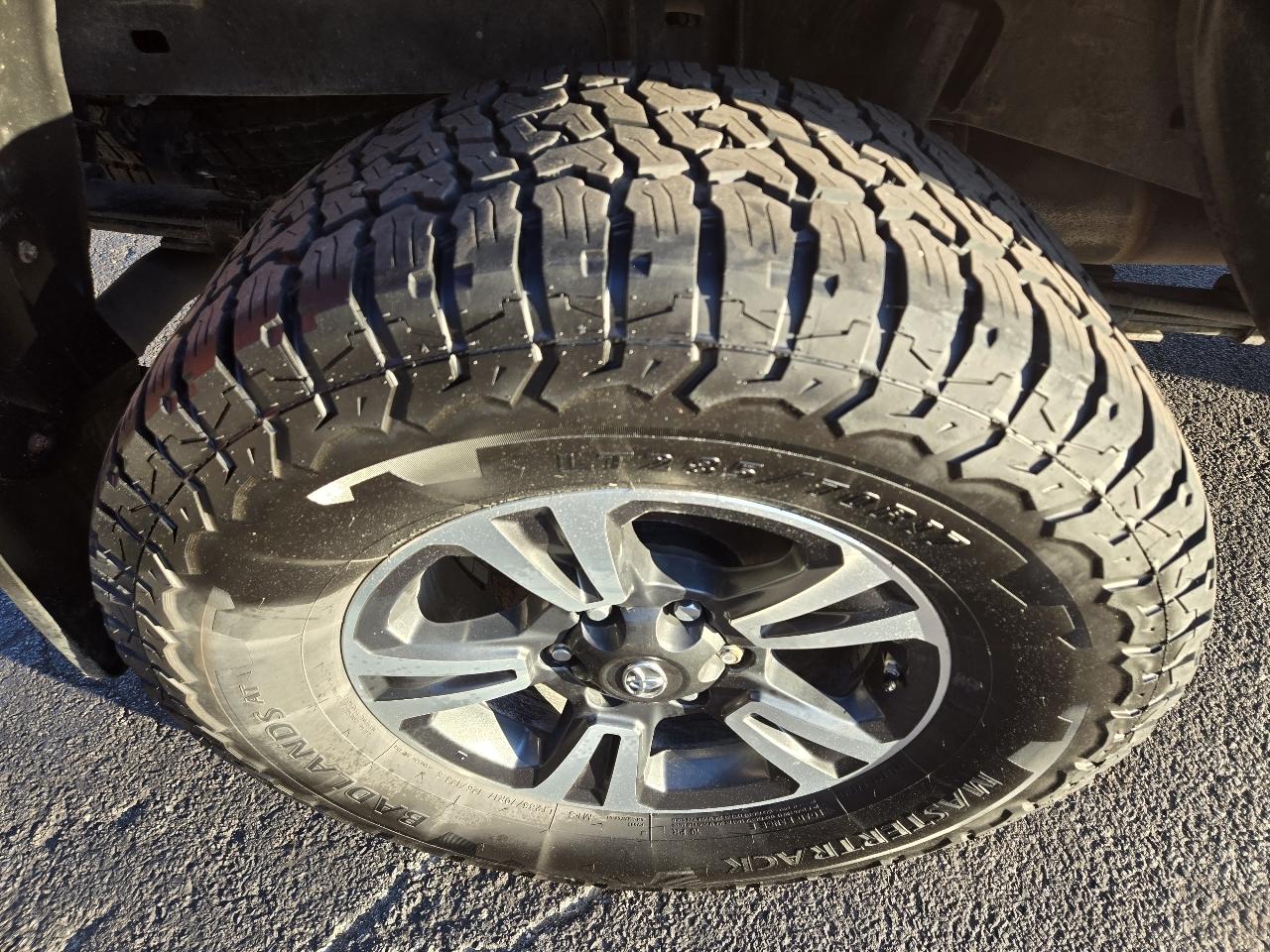 Toyota Tacoma SR5 Double Cab Long Bed V6 6AT 4WD 2018