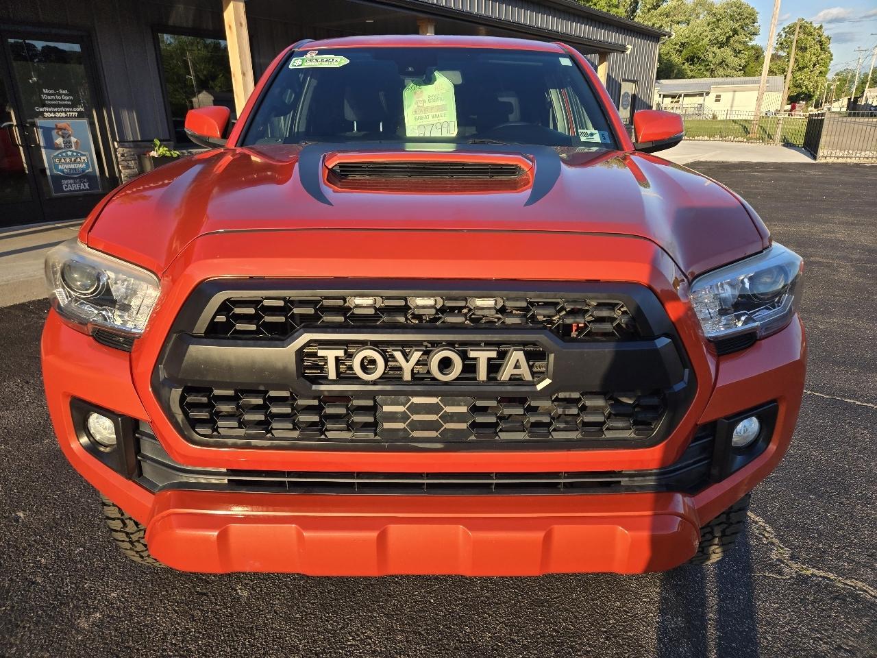 Toyota Tacoma SR5 Double Cab Long Bed V6 6AT 4WD 2018