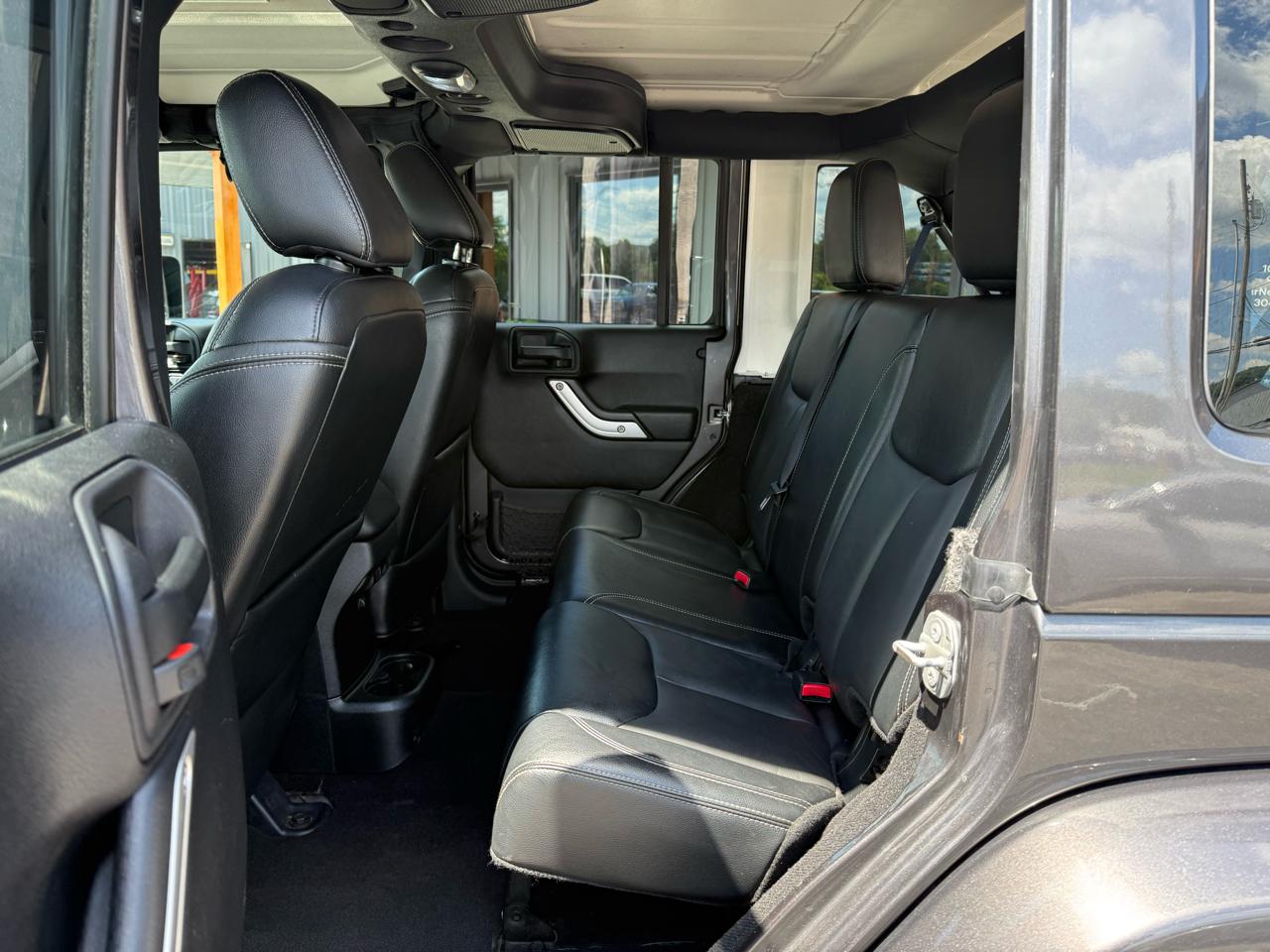 Jeep Wrangler Unlimited Sahara 4WD 2016