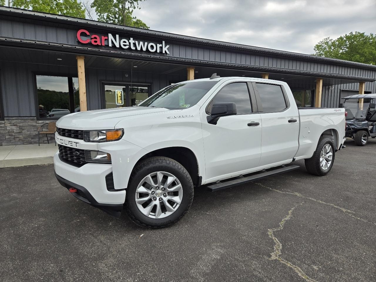 Chevrolet Silverado 1500 Custom Crew Cab Long Box 4WD 2020