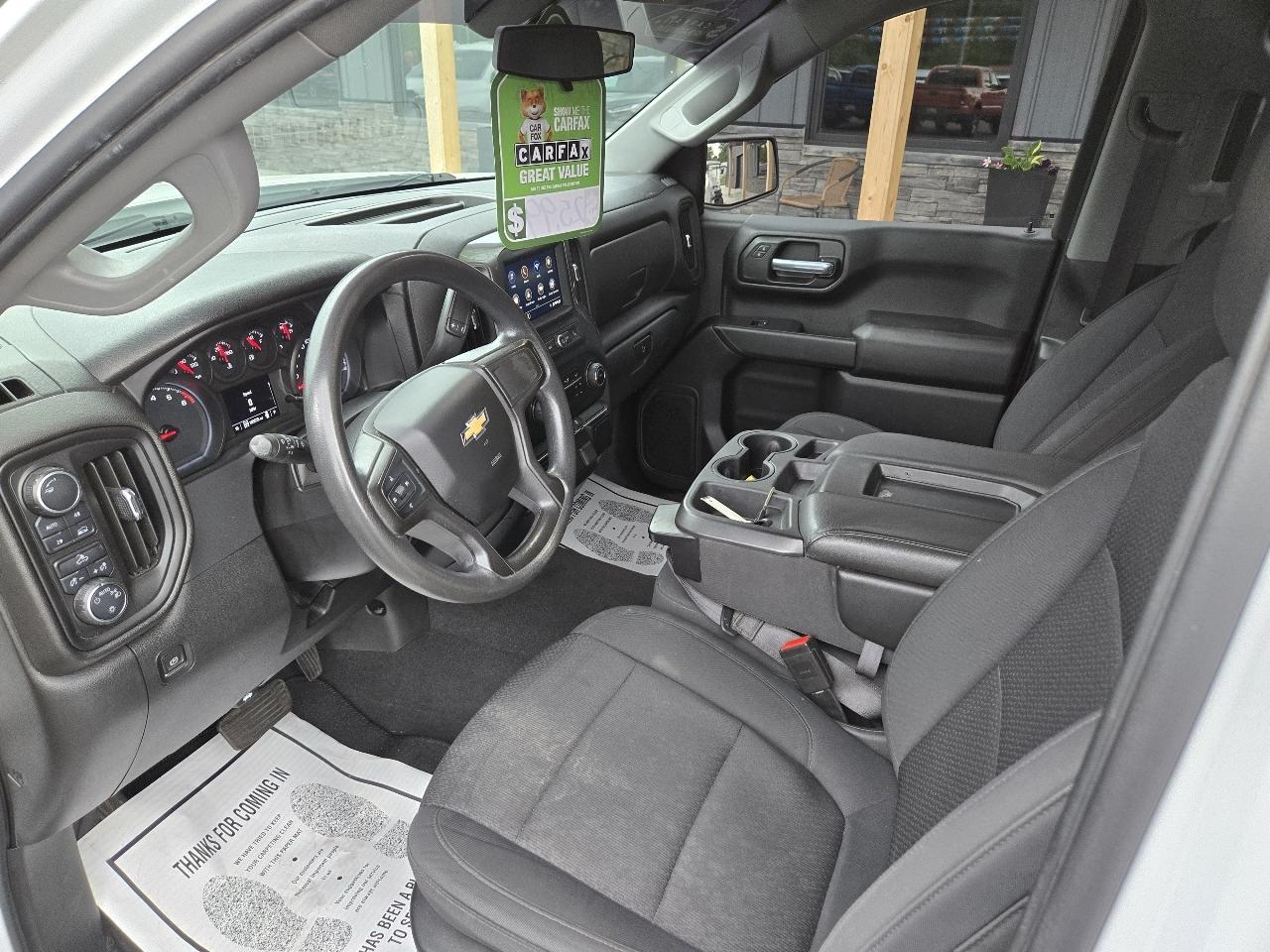 Chevrolet Silverado 1500 Custom Crew Cab Long Box 4WD 2020
