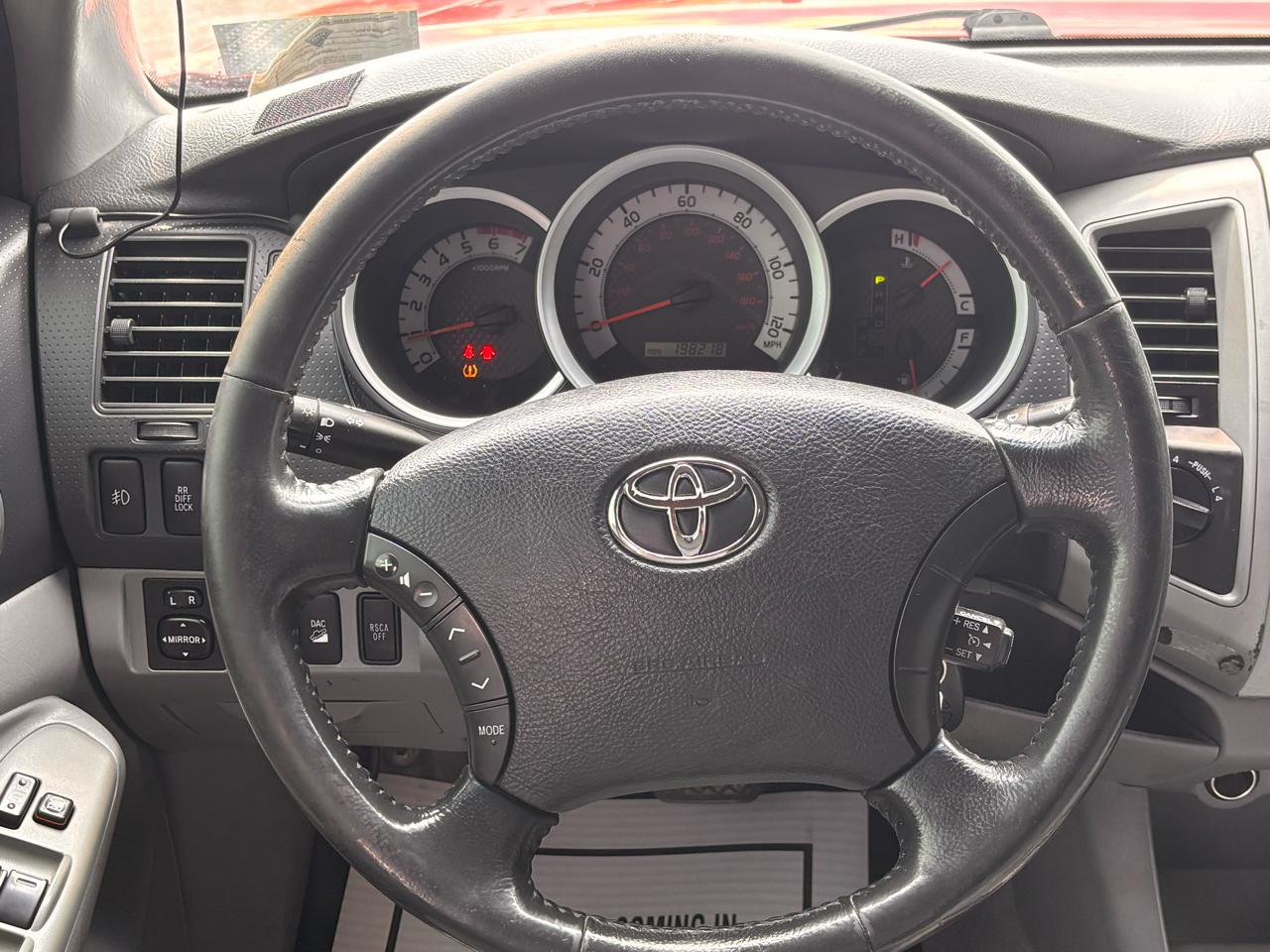 Toyota Tacoma Double Cab V6 4WD 2011