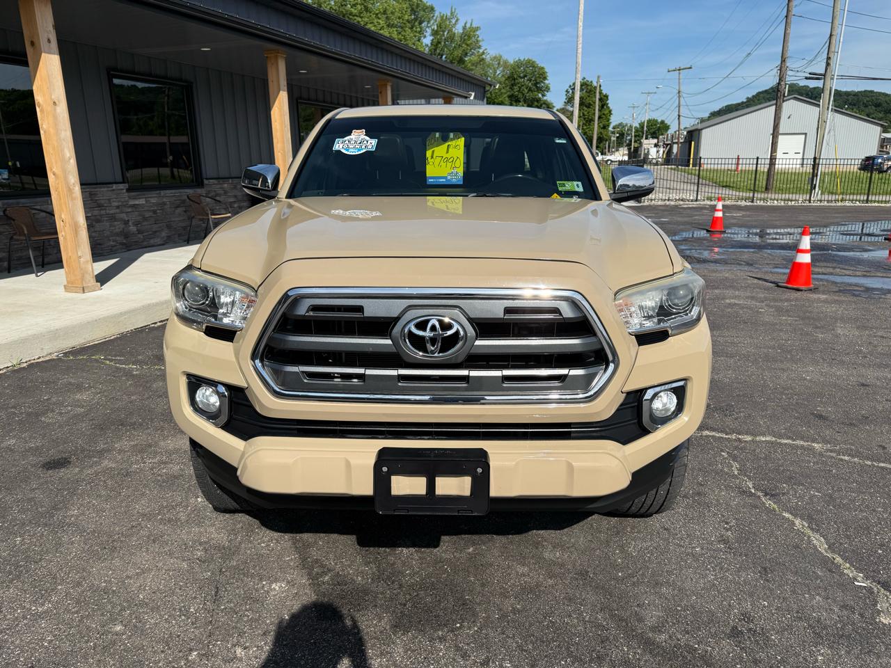 Toyota Tacoma Limited Double Cab V6 6AT 4WD 2017