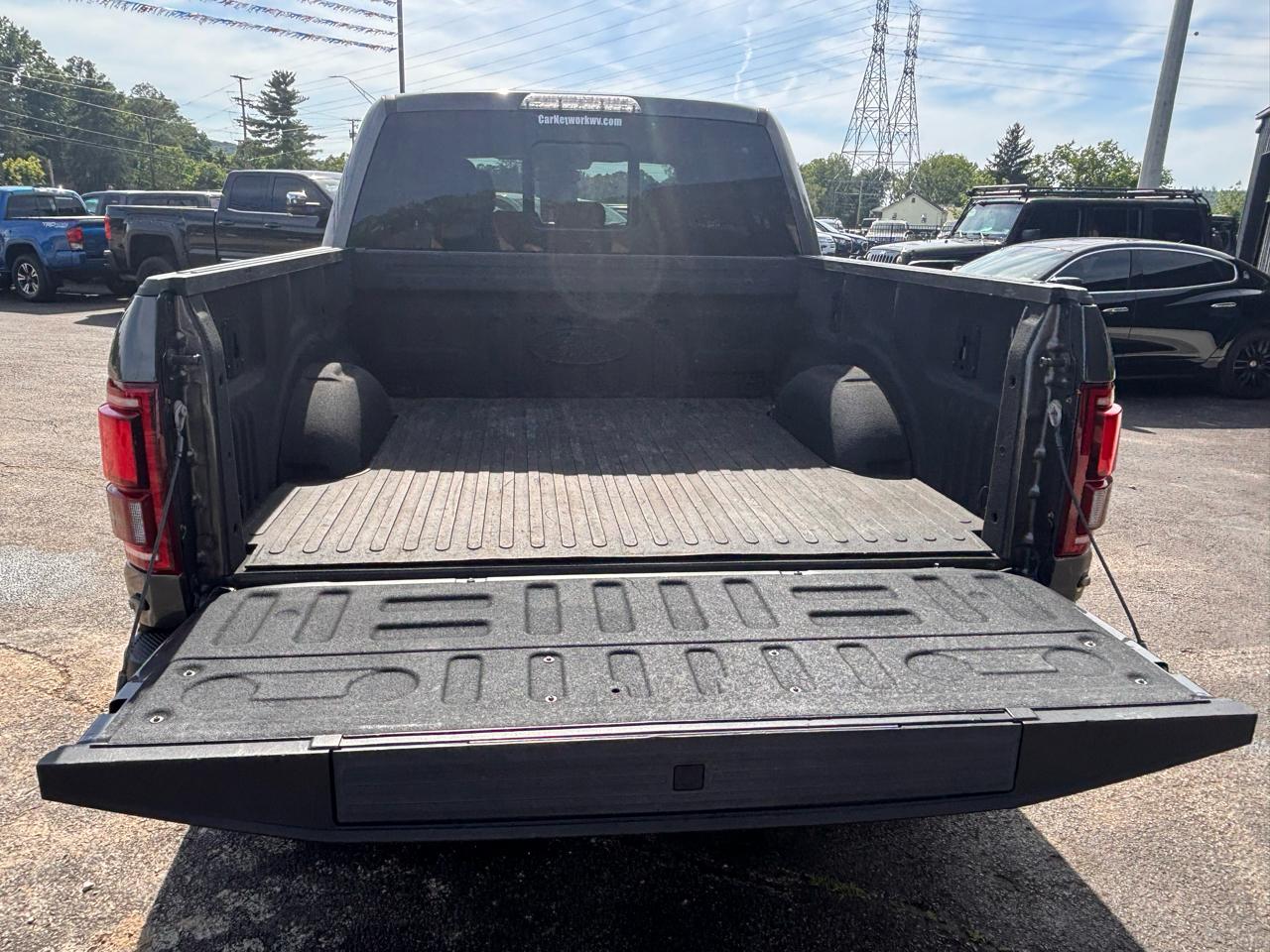 Ford F-150 Raptor SuperCrew 4WD 2018