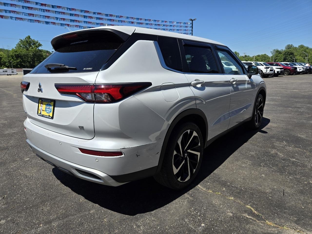 Mitsubishi Outlander SE 4WD 2022