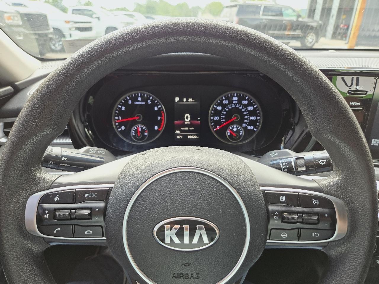 Kia K5 LXS 4D Sedan AWD 2021