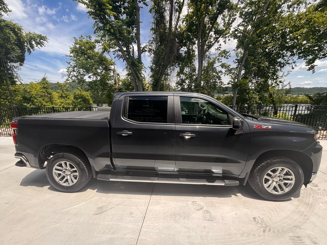 Chevrolet Silverado 1500 LT Crew Cab 4WD 2020