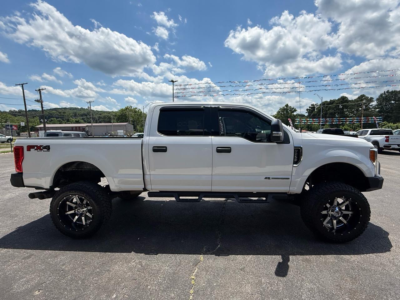 Ford F-250 SD Lariat Crew Cab 4WD 2017