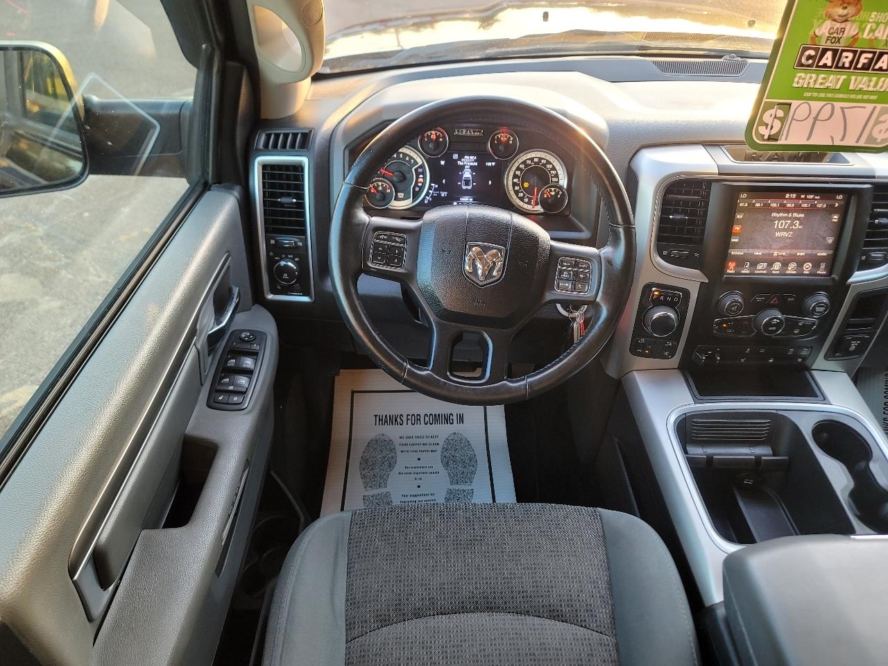 RAM 1500 SLT Crew Cab SWB 4WD 2016