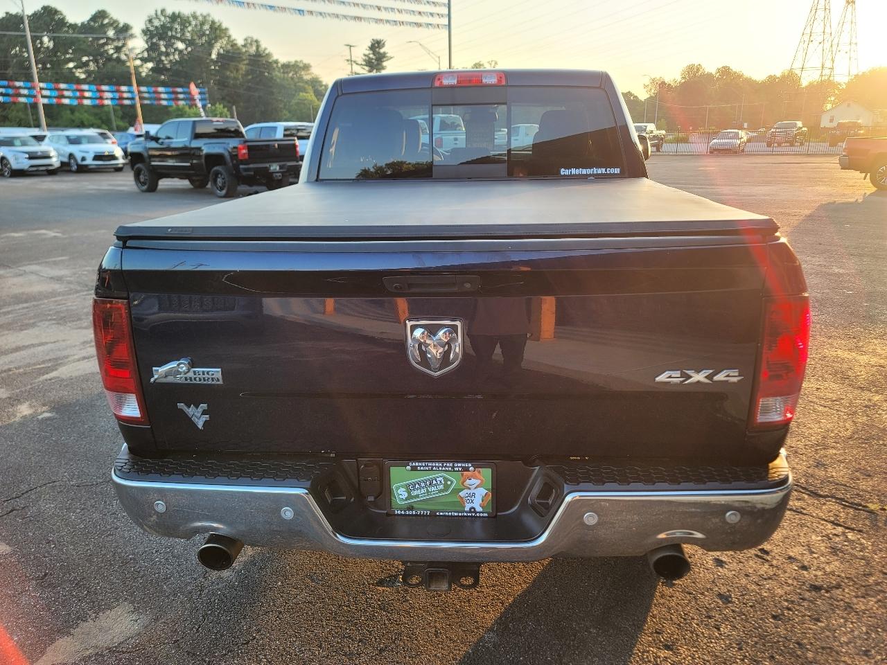 RAM 1500 SLT Crew Cab SWB 4WD 2016