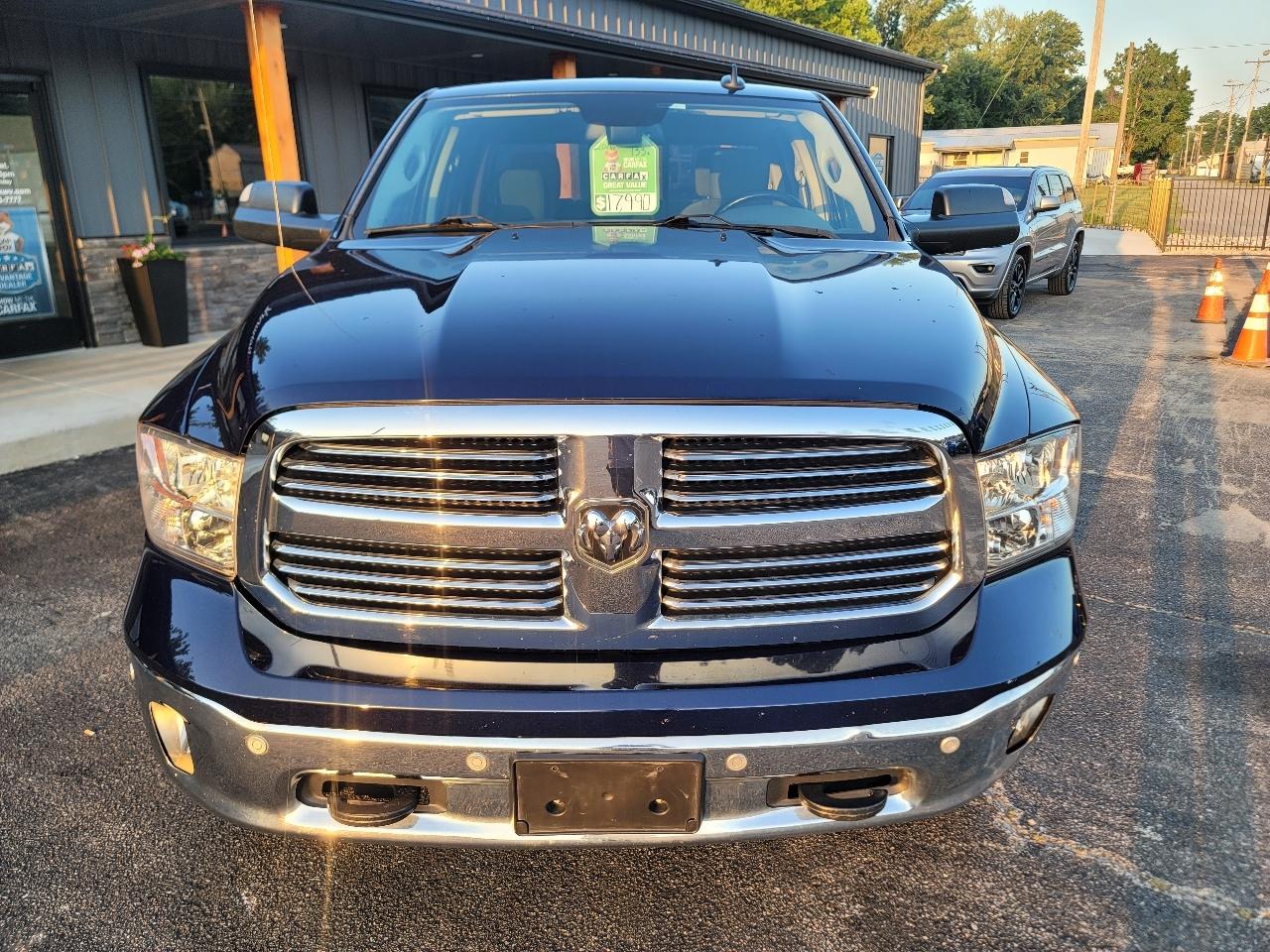 RAM 1500 SLT Crew Cab SWB 4WD 2016