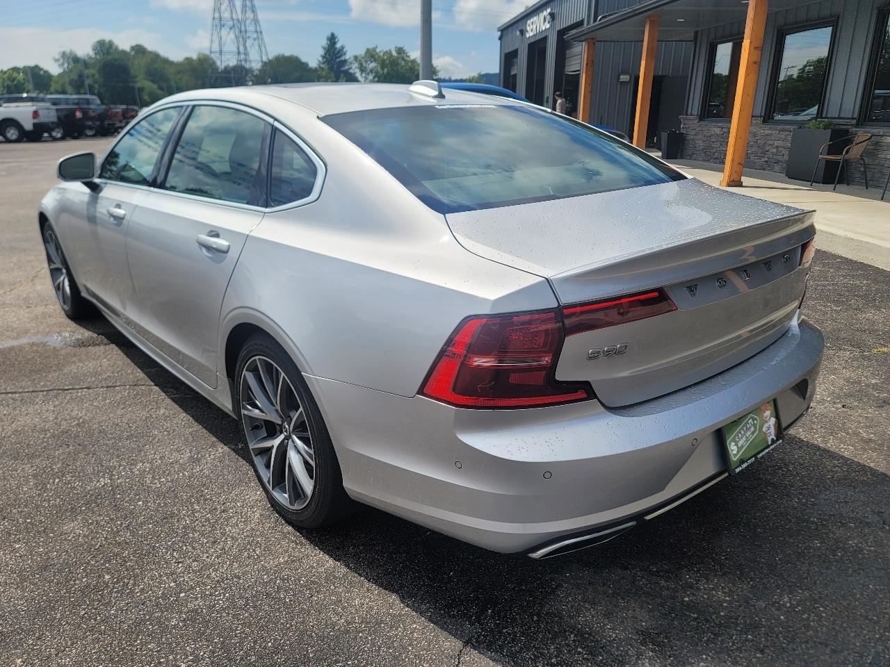 Volvo S90 T6 Momentum AWD 2019