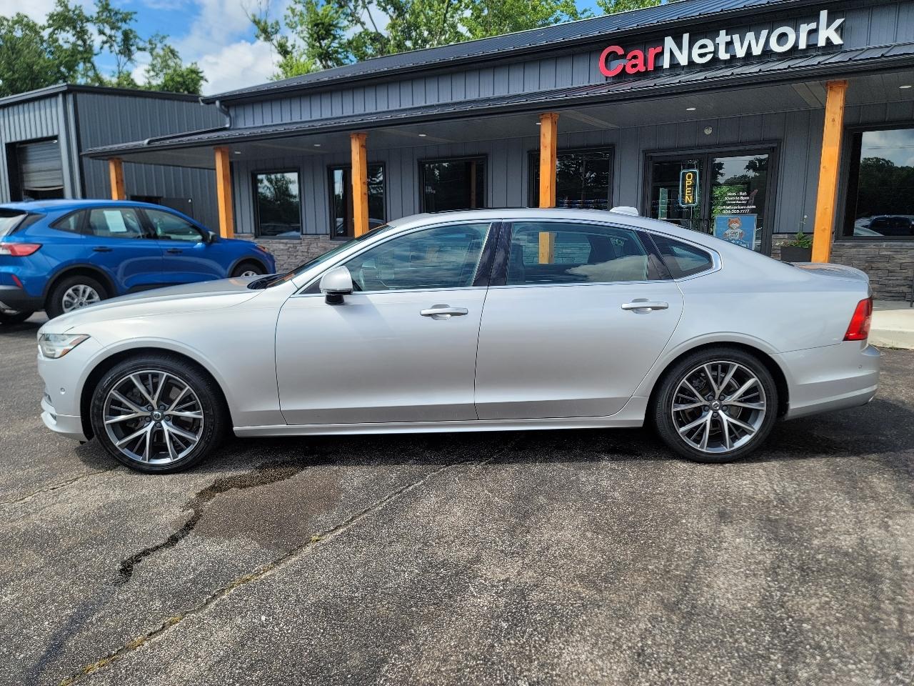 Volvo S90 T6 Momentum AWD 2019
