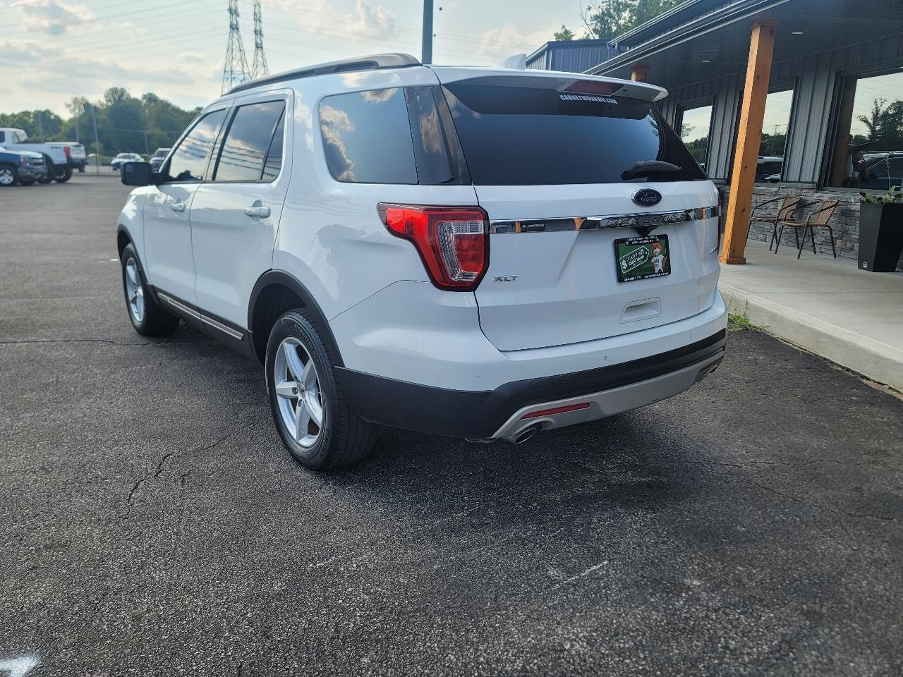 Ford Explorer XLT 4WD 2017