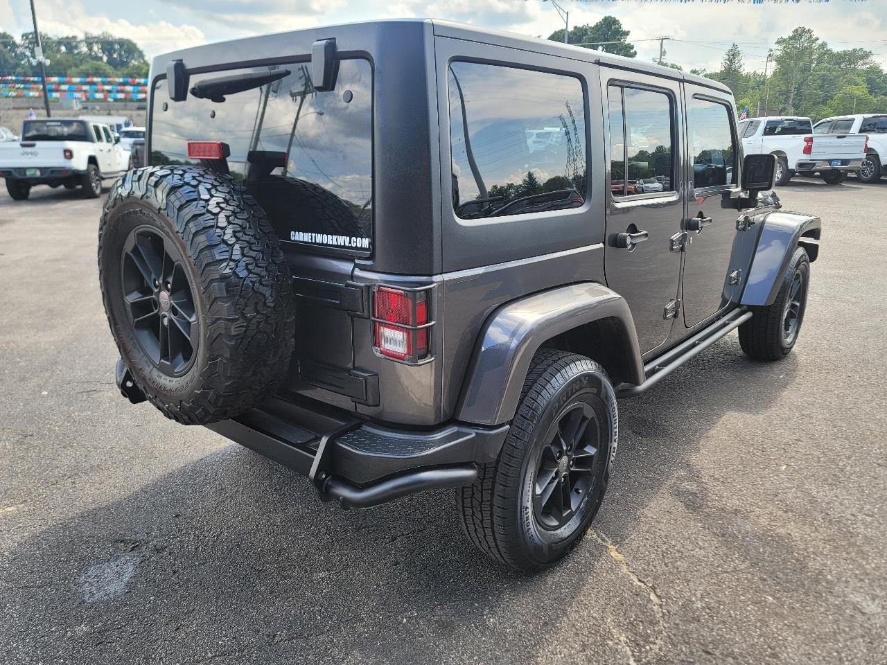 Jeep Wrangler Unlimited Sahara 4WD 2017