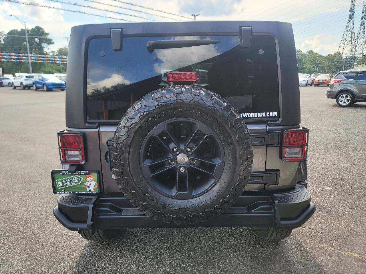 Jeep Wrangler Unlimited Sahara 4WD 2017