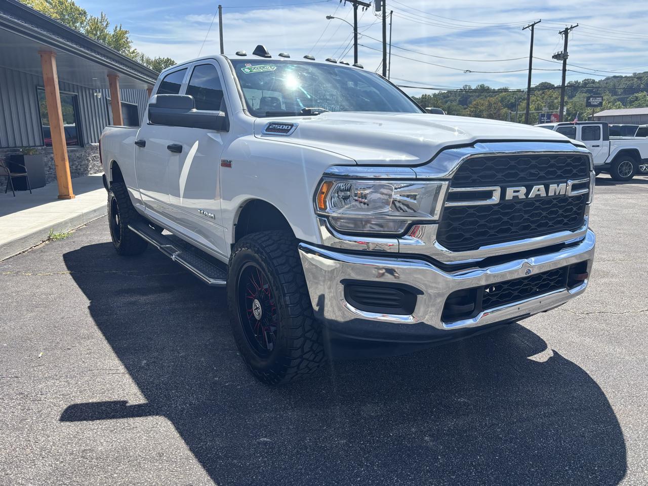 RAM 2500 Tradesman Crew Cab SWB 4WD 2020