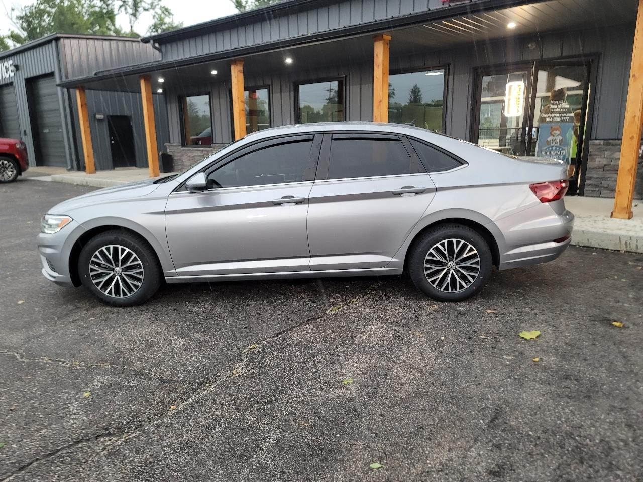 Volkswagen Jetta 1.4T SE 8A 2021