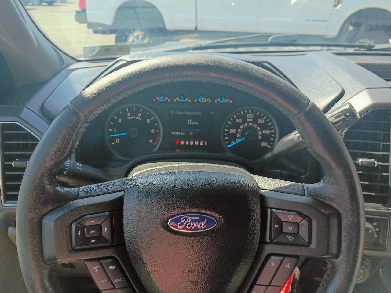 Ford F-150 XL SuperCrew 6.5-ft. Bed 4WD 2017