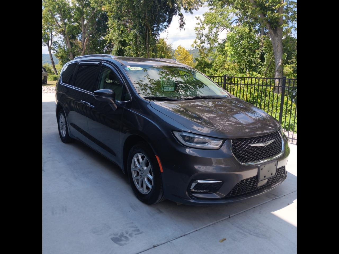 2021 Chrysler Pacifica Touring-L